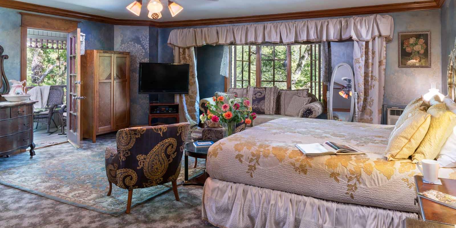Eureka Springs King Suite with Private Deck Hotel Angel at Rose Hall